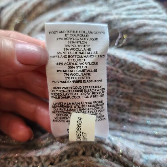 Express Grey Metallic Accents Cowl Turtle Neck Long Sleeves Sweater Size L - Picture 5 of 6